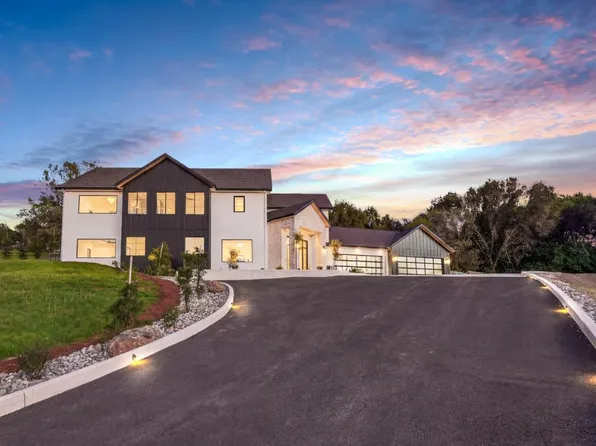 3225 Rustic Woods Ct, Loomis, CA 95650