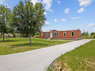 233 Oak Manor Rd, Rayne, LA 70578