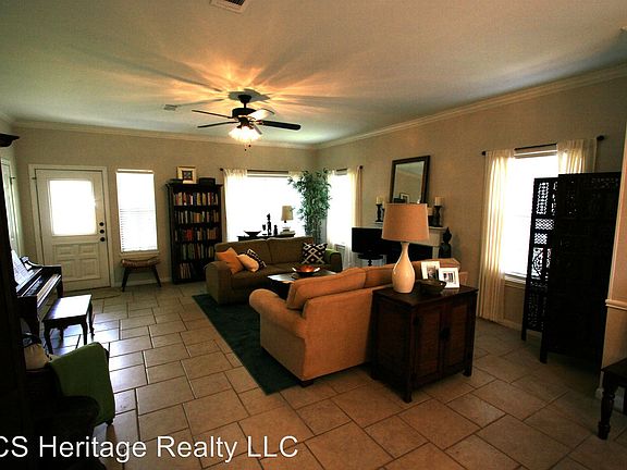 4th image of 2009 Sandalwood Ln