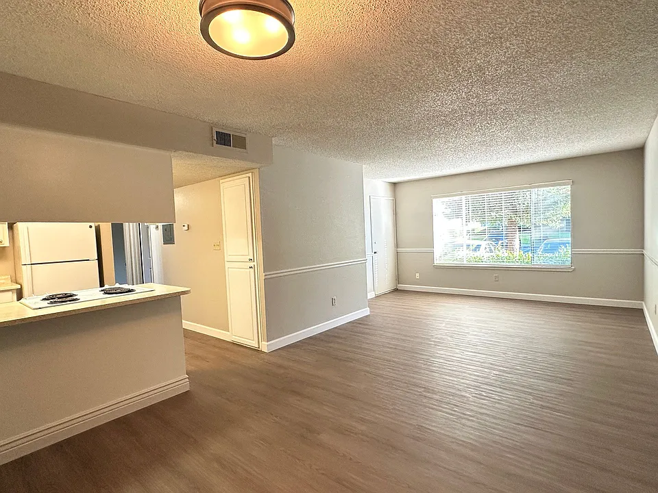 Northridge Terrace Apartments at 4900-4948 Stamas Lane, Fair Oaks California