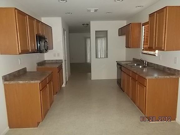 4th image of 40577 W Thornberry Ln