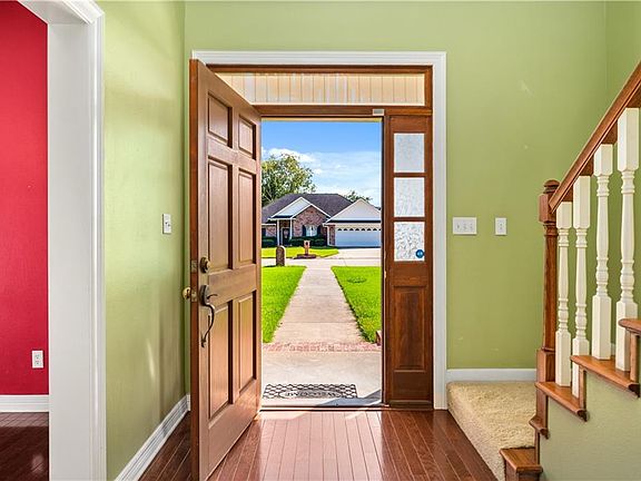 3rd image of 822 Whitfield Dr