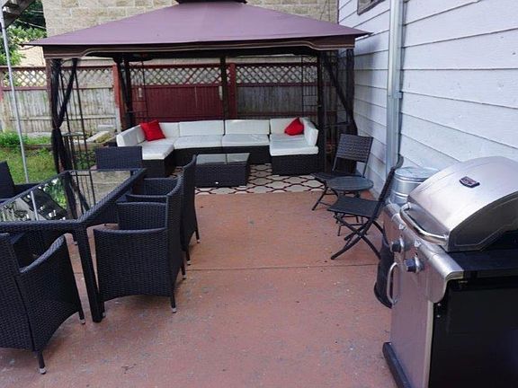 4th image of 4309 N Wolcott Ave #2