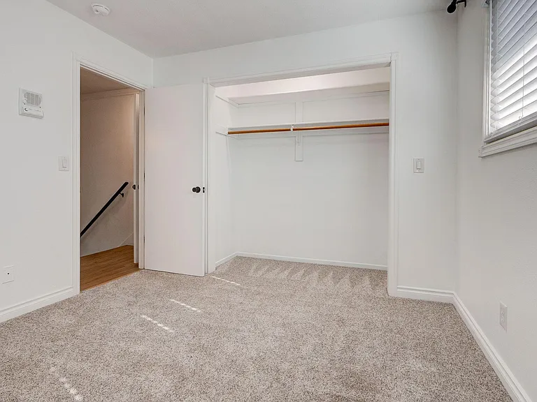 508 E Mission Dr — Photo 31