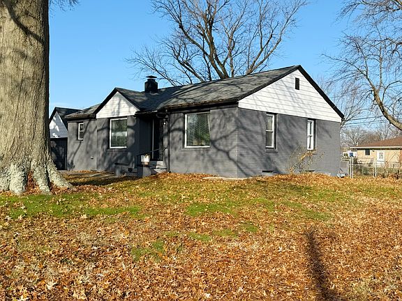 3rd image of 3318 Conlin Ave
