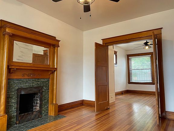 2nd image of 112 N Lincoln St APT 1