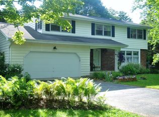 6 Eagleshead Rd, Ithaca, NY 14850