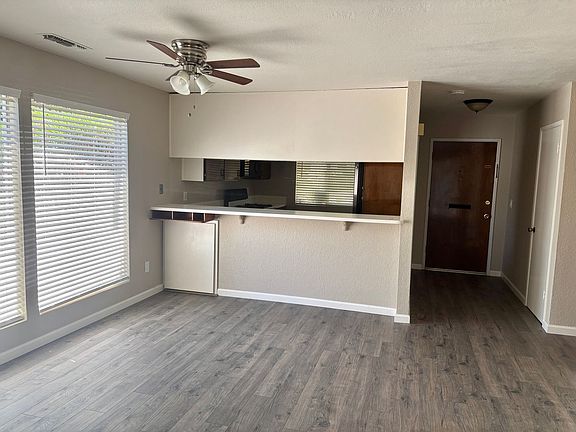 5th image of 3915 Hills Ct