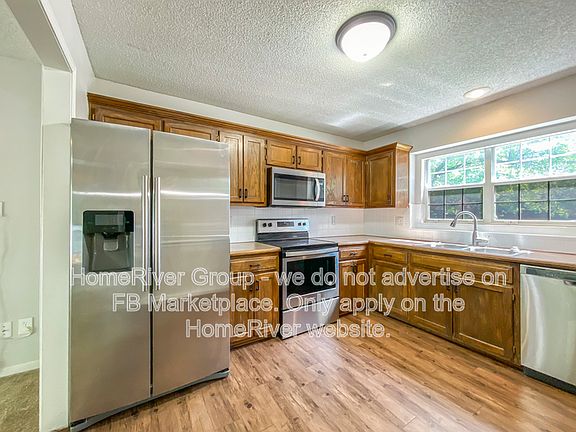 4th image of 9108 Oak St