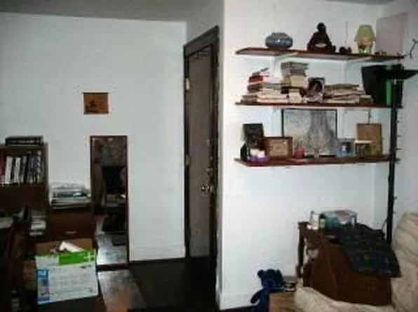 104 S Grove St, Urbana, IL