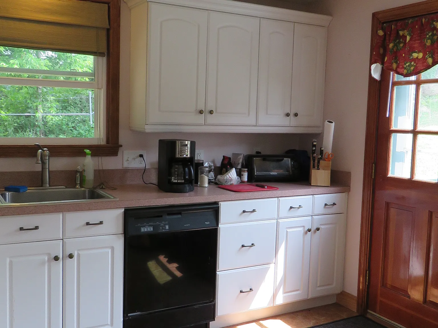 3 bed, $3,200 — Photo 3