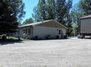 1414 78th St SE, Minot, ND 58701