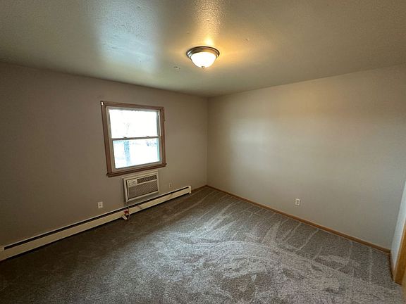 2nd image of 7343 N Teutonia Ave APT 10