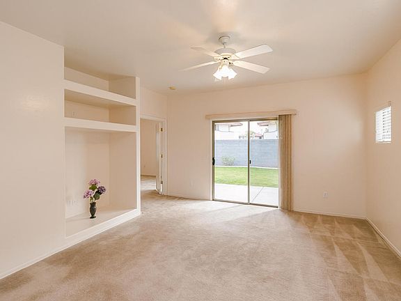 4th image of 3027 E Kings Ave