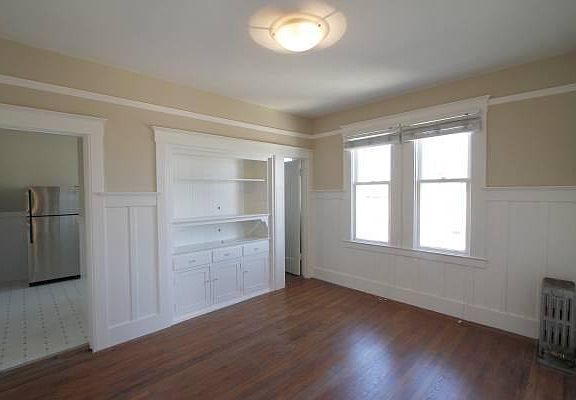 4th image of 1826 Broderick St APT 14