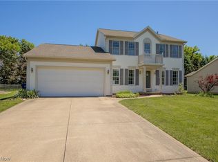 1424 Timbertop Dr, Tallmadge, OH 44278
