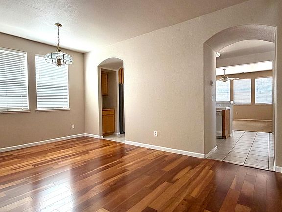 5th image of 4109 Vistosa St