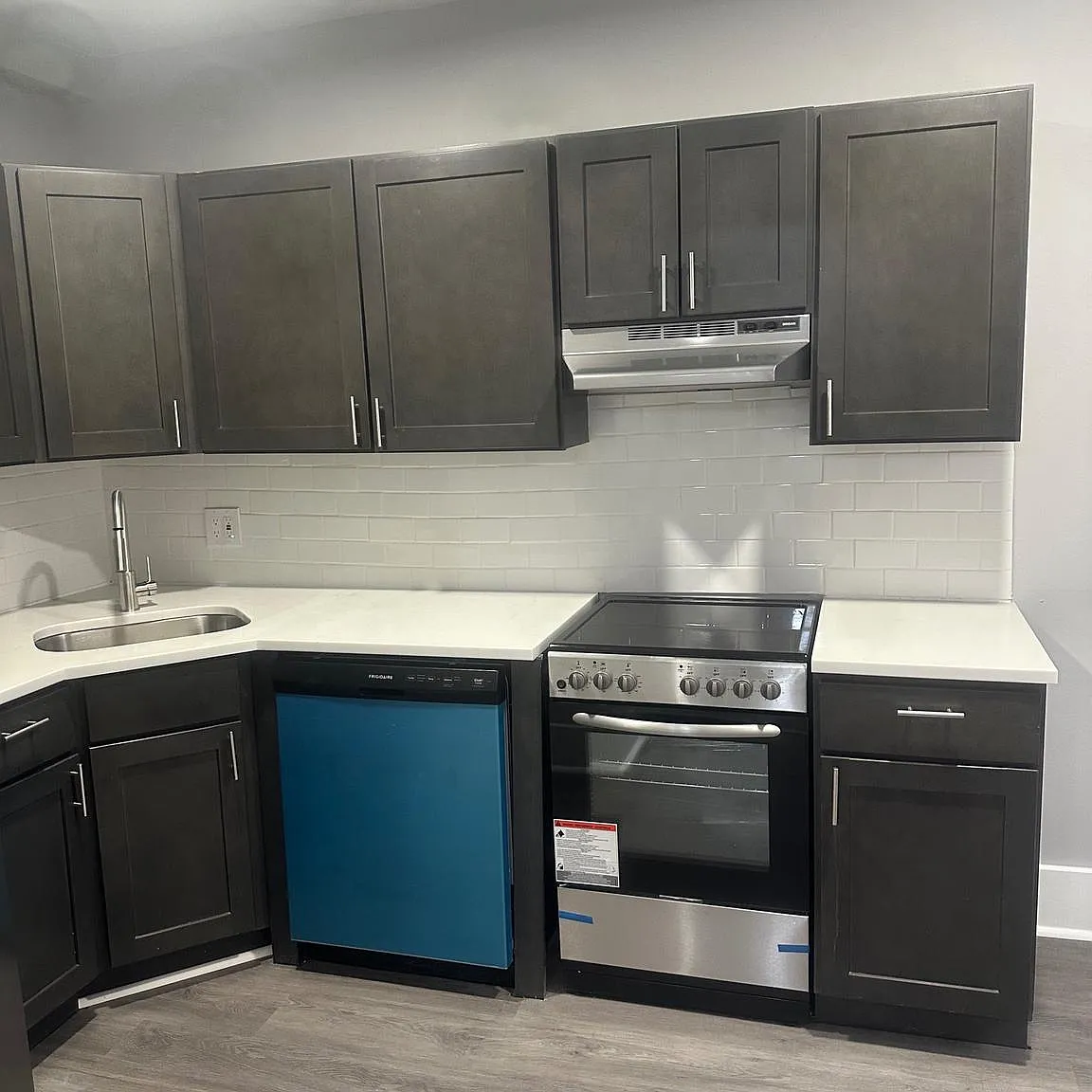 1 bed, 800 sqft, $1,295 — Photo 2