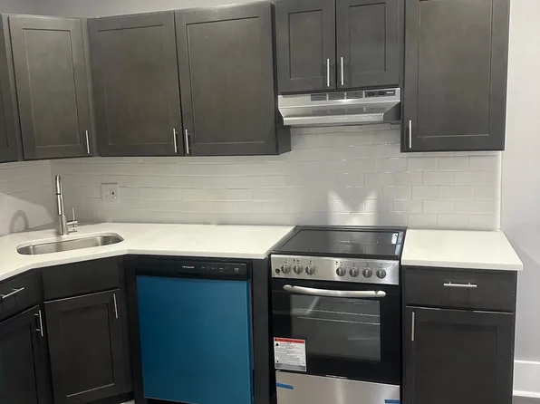 215-18 W Walnut Ln, Philadelphia, PA