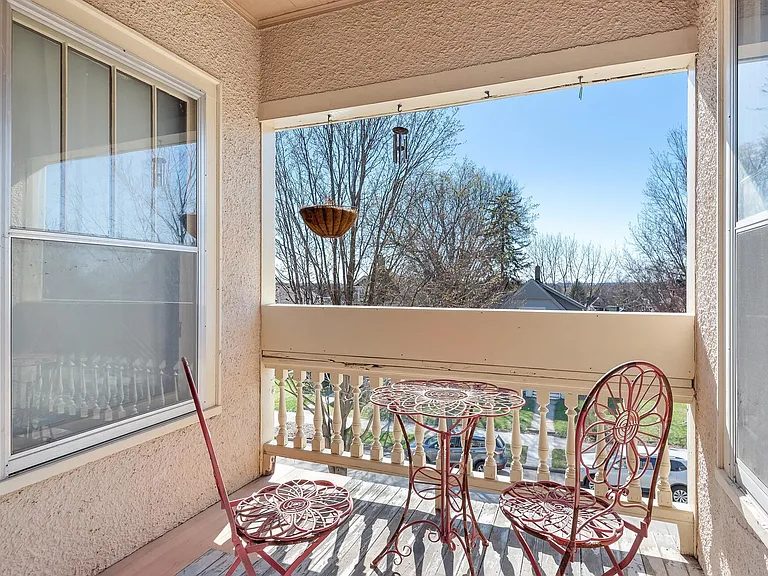 2539 Fillmore St NE — Photo 17