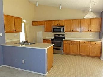 3rd image of 11333 W Olive Dr