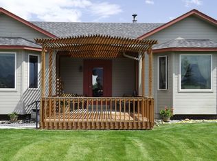 4 Range View Dr, Cody, WY 82414