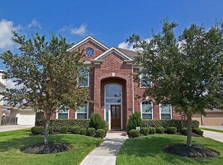2204 Cambridge Shores Ln, Pearland, TX 77584