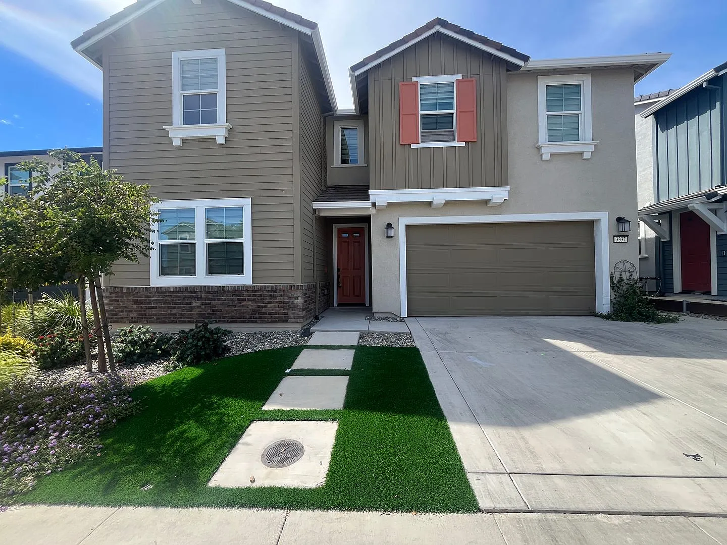 Folsom 2800 Sqft. 5 Bedroom 4 Bathroom Home for Rent — Photo 1