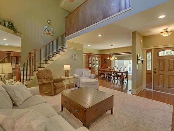 4th image of 485 Yonah Meadow Dr