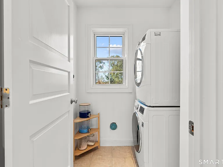 34 Birdseye Rd — Photo 20