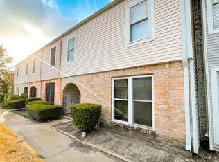 9020 Wilcrest Dr, Houston, TX 77099