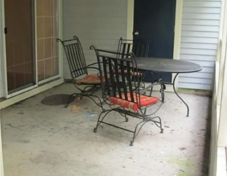 111 Biscayne Ct — Photo 27