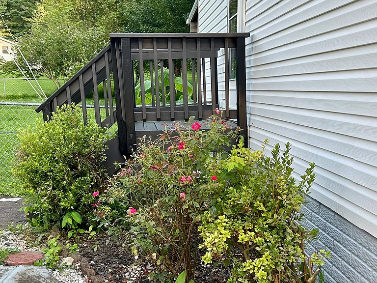 9549 Fingerboard Rd — Photo 20