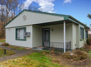 19558 Orchard St, South Bend, IN 46637