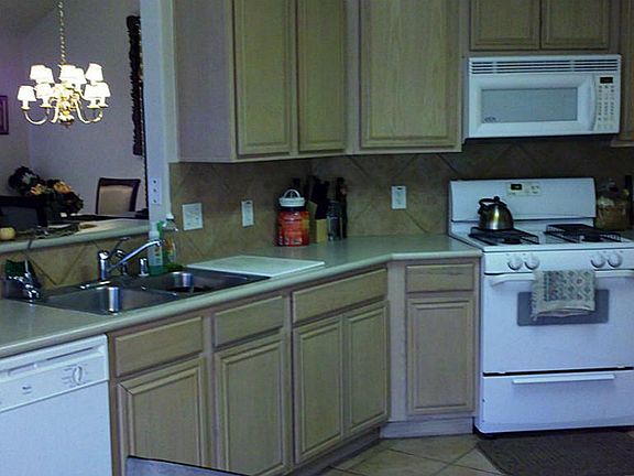 4th image of 11006 Blue Feather Dr