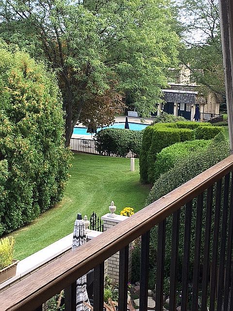 2nd image of 1261 Oakwood Ct #1