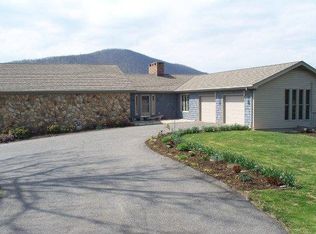 577 Ridge Dr, West Jefferson, NC 28694