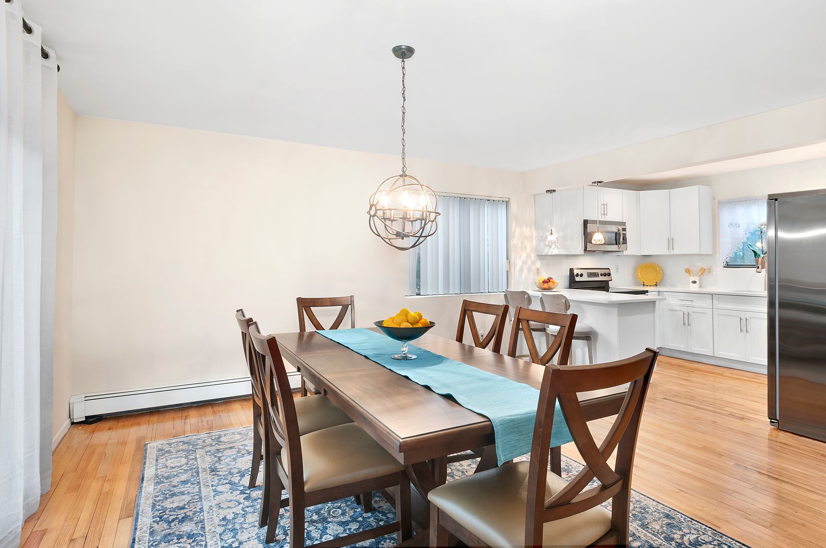  Dining/Kitchen