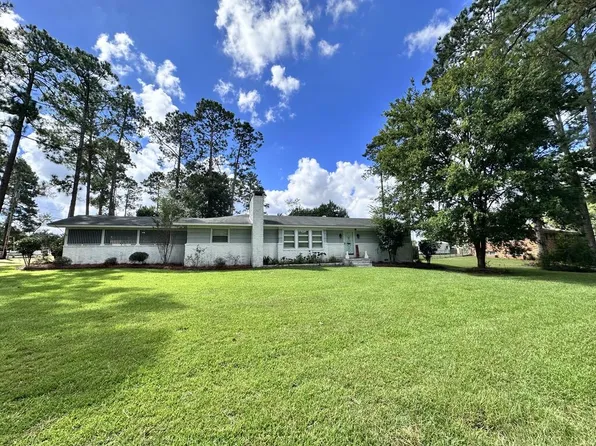 112 Shady Ln, Fitzgerald, GA 31750