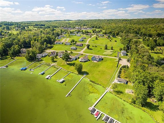 3rd image of 2720 Lake Shore Dr