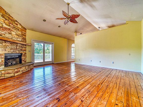 3rd image of 2984 Bear Ln