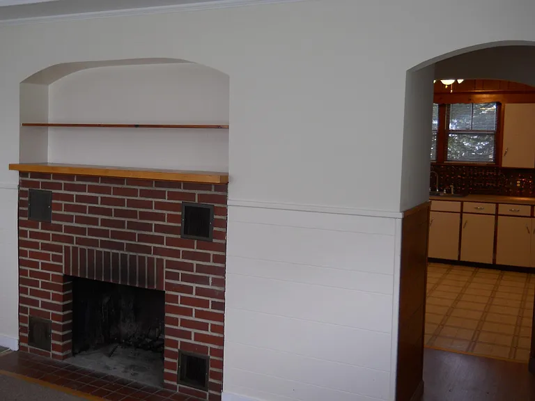 18 Middle St #3 — Photo 5