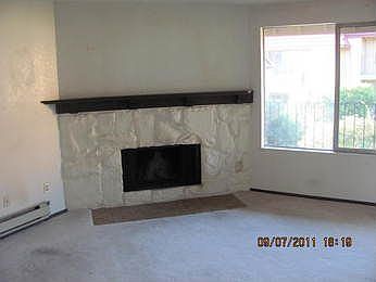 2nd image of 1005 S Pearl St APT 9