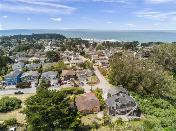 807 Tierra Alta St, Moss Beach, CA 94038