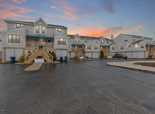 5 W Playhouse Dr #16, Tuckerton, NJ