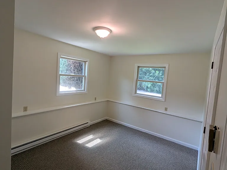 48F Mansfield Ave — Photo 6