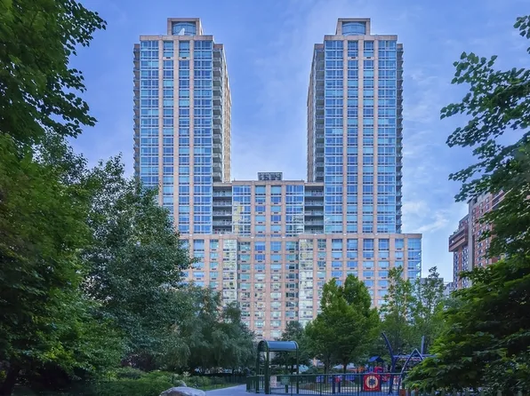 101 West End Avenue image 7 of 19