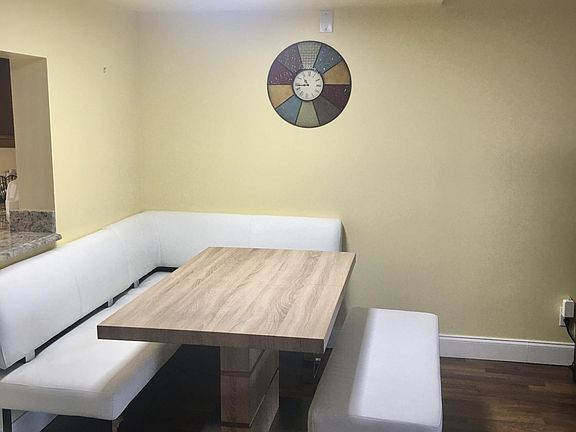 5th image of 214 Foxtail Dr APT B
