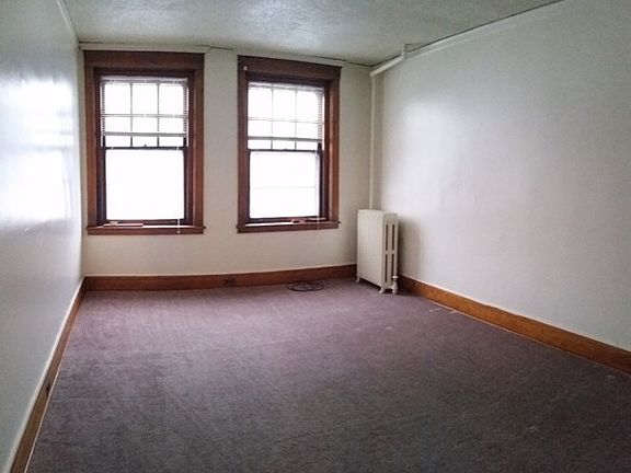 2nd image of 115 N 8th Ave E APT 6