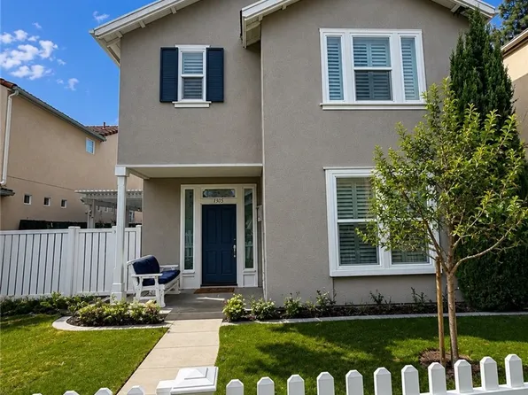 13051 Arborwalk Ln, Tustin, CA 92782